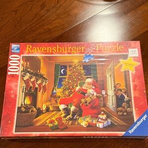 Ravensburger Festive Red and Green Puzzle